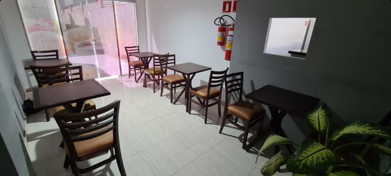 Petro Hotel Candeias Candeias  Eksteriør billede